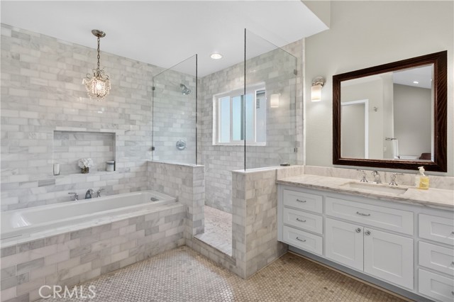 Detail Gallery Image 16 of 25 For 175 Admiral Way #20,  Costa Mesa,  CA 92627 - 3 Beds | 2/1 Baths