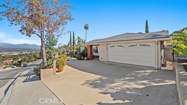 Detail Gallery Image 2 of 22 For 2040 Nadula, Hacienda Heights,  CA 91745 - 3 Beds | 2 Baths