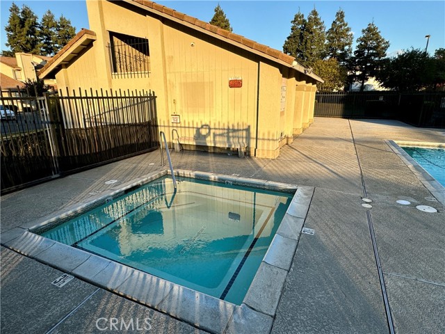 Detail Gallery Image 26 of 27 For 2112 Mount Vernon Dr #D,  Modesto,  CA 95350 - 3 Beds | 1/1 Baths