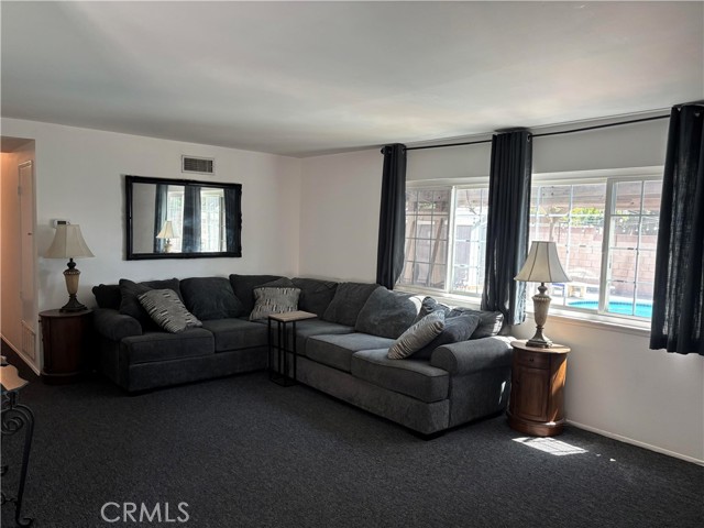 134 W Laxford Street, Glendora CA: https://media.crmls.org/medias/2beb020c-d2cc-452a-ae65-7794e9e3350e.jpg