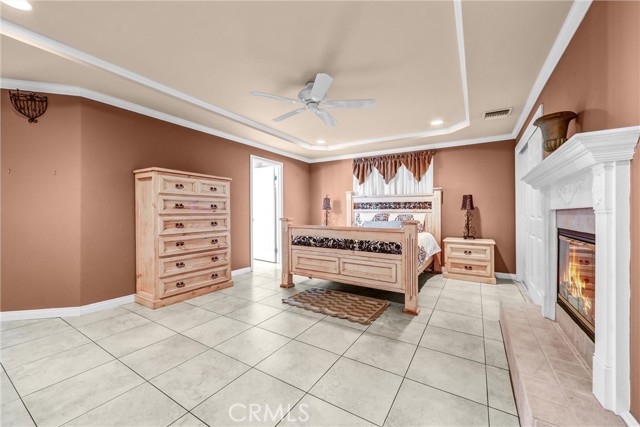 2451 Graydon Avenue, Monrovia CA: https://media.crmls.org/medias/2beb7c3c-5374-4ac3-873b-b1990b8411d2.jpg