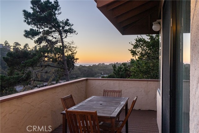 Detail Gallery Image 5 of 51 For 904 Hartford St, Cambria,  CA 93428 - 3 Beds | 3 Baths