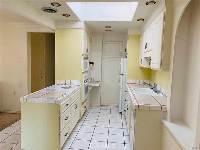 Detail Gallery Image 5 of 9 For 2276 via Mariposa East #R,  Laguna Woods,  CA 92637 - 2 Beds | 1 Baths