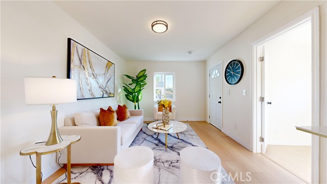 Detail Gallery Image 5 of 17 For 3432 Arlington Ave, Los Angeles,  CA 90018 - 3 Beds | 2 Baths