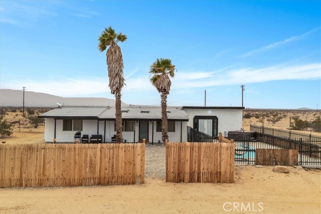 Detail Gallery Image 1 of 44 For 3737 Meriwether Rd, Twentynine Palms,  CA 92277 - 4 Beds | 2 Baths