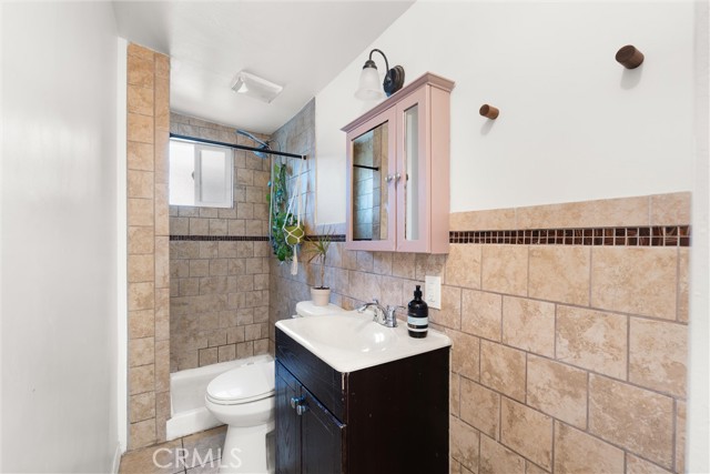 Detail Gallery Image 17 of 24 For 8781 Cattaraugus Ave, Los Angeles,  CA 90034 - 3 Beds | 2 Baths