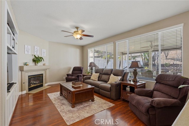 Detail Gallery Image 14 of 75 For 27407 Santa Fe Ct, Corona,  CA 92883 - 4 Beds | 3 Baths