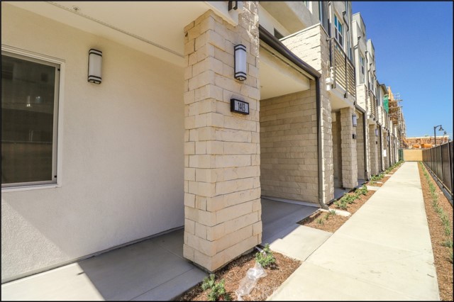 Detail Gallery Image 4 of 31 For 1403 W Cara, Anaheim,  CA 92805 - 4 Beds | 3/1 Baths