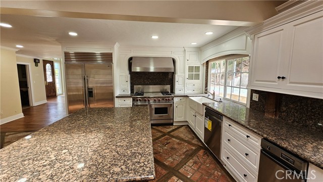 Detail Gallery Image 7 of 53 For 30014 via Victoria, Rancho Palos Verdes,  CA 90275 - 5 Beds | 4/1 Baths