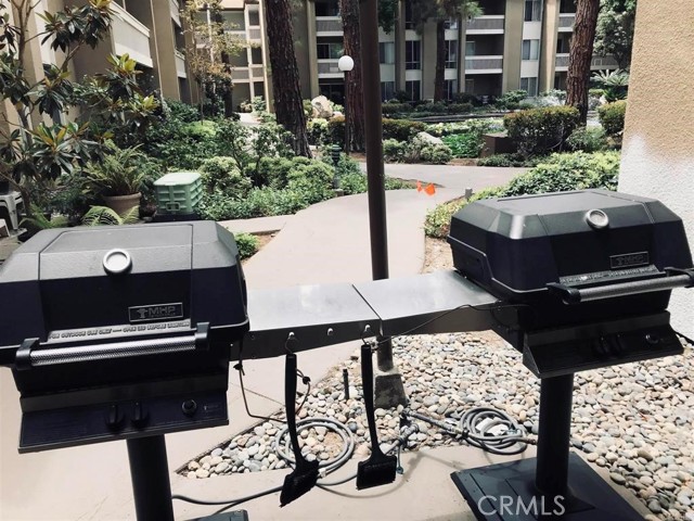 1775 Diamond Street, San Diego CA: https://media.crmls.org/medias/2bf0037b-4342-4376-924c-d7a05679ab4f.jpg