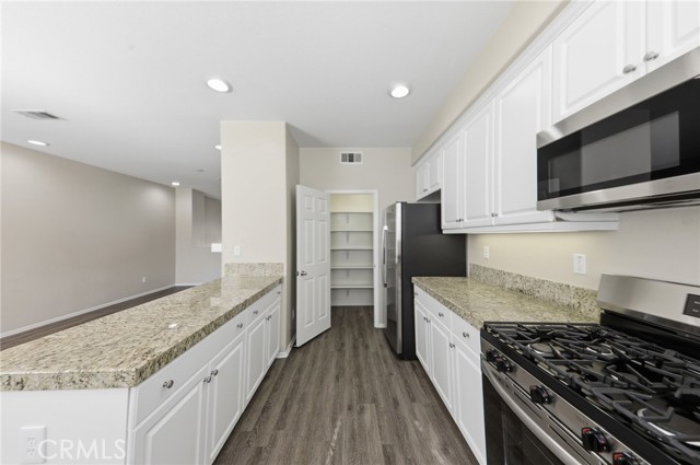 Detail Gallery Image 12 of 39 For 33540 Willow Haven, Murrieta,  CA 92563 - 3 Beds | 2/1 Baths