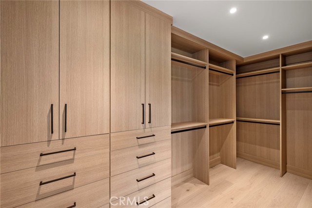 Detail Gallery Image 30 of 44 For 6 Monterey Cir, Corona Del Mar,  CA 92625 - 6 Beds | 4 Baths