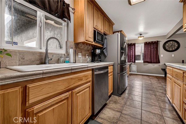 Detail Gallery Image 17 of 65 For 27 Amber Way, Chico,  CA 95926 - 3 Beds | 2 Baths