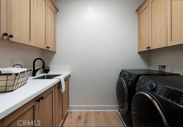 Detail Gallery Image 13 of 17 For 18012 Hazel Ct, Fountain Valley,  CA 92708 - 3 Beds | 3/1 Baths