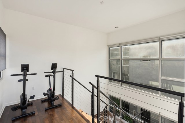 4111 W Sunset Boulevard, Los Angeles CA: https://media.crmls.org/medias/2bf27c1f-6773-45ce-b65c-d68b19c090dd.jpg