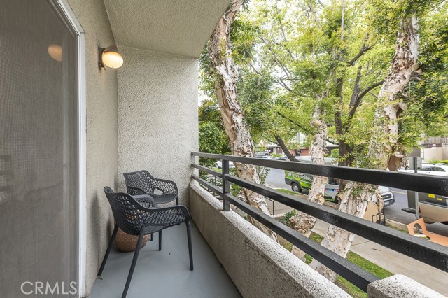 Detail Gallery Image 9 of 31 For 4350 Stern Ave #3,  Sherman Oaks,  CA 91423 - 1 Beds | 1/1 Baths
