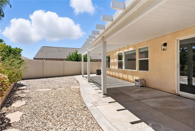 29492 Emberwood Way, Menifee CA: https://media.crmls.org/medias/2bf2d6a3-818b-4748-94a0-a2e6c0f6be3d.jpg