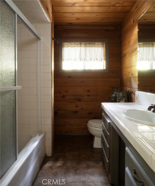 Detail Gallery Image 13 of 13 For 407 Dolly Varden Dr, Lake Arrowhead,  CA 92352 - 3 Beds | 2 Baths