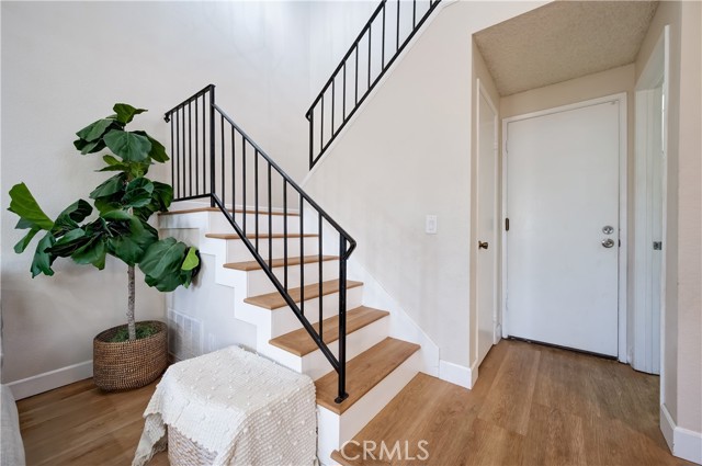 818 Live Oak Place, Corona CA: https://media.crmls.org/medias/2bf627b1-2b7a-421d-8811-a6eeecc04abf.jpg