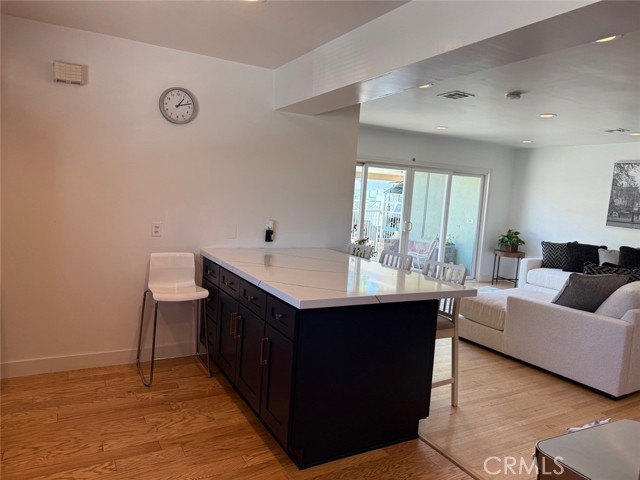 7232 Katherine Avenue, Van Nuys CA: https://media.crmls.org/medias/2bf72277-4b1e-41b6-9da0-fcd5051e29ec.jpg