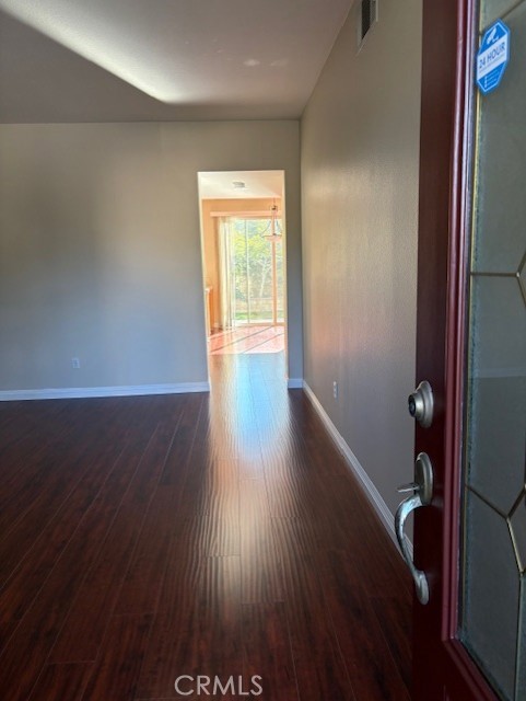 Detail Gallery Image 3 of 31 For 5824 Oak Fern Ct, Simi Valley,  CA 93063 - 3 Beds | 2/1 Baths