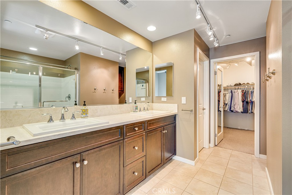 MLS #OC26133570 image #14