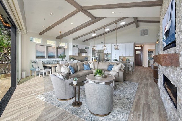 Detail Gallery Image 3 of 27 For 33971 Nauticus Isle, Dana Point,  CA 92629 - 2 Beds | 3 Baths