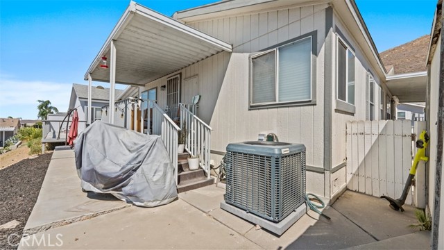 3700 Quartz Canyon Road, Jurupa Valley CA: https://media.crmls.org/medias/2bf89c31-28c9-4892-a27b-9f2dcf3217c4.jpg