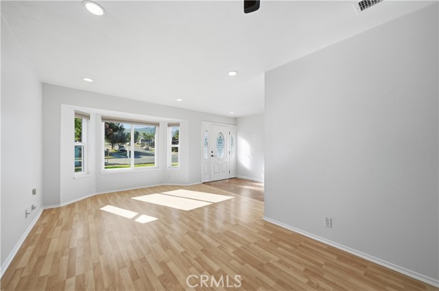 Detail Gallery Image 13 of 45 For 351 Pueblo Rd, Corona,  CA 92882 - 3 Beds | 2 Baths