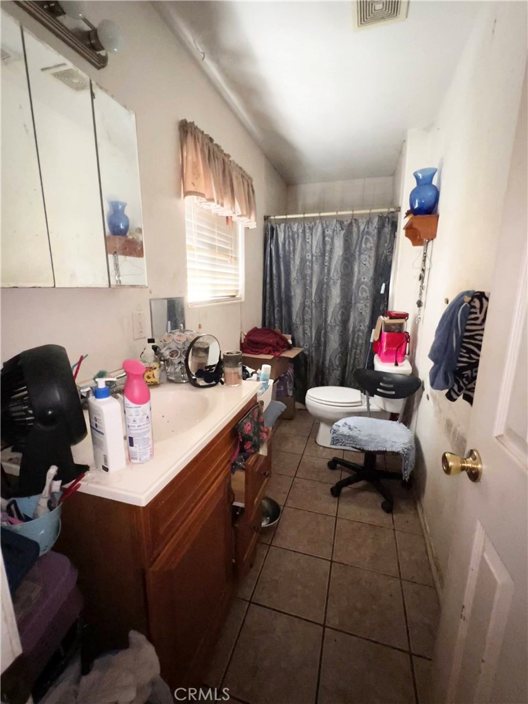 2Bfa5Ea4 E7C2 44D2 A745 Cb1204E492C6 1410 Southgate Drive, Bakersfield, Ca 93304 &Lt;Span Style='BackgroundColor:transparent;Padding:0Px;'&Gt; &Lt;Small&Gt; &Lt;I&Gt; &Lt;/I&Gt; &Lt;/Small&Gt;&Lt;/Span&Gt;