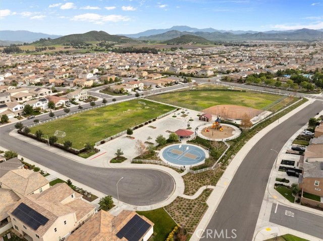 Detail Gallery Image 41 of 43 For 34490 Bloomberry, Murrieta,  CA 92563 - 3 Beds | 2/1 Baths