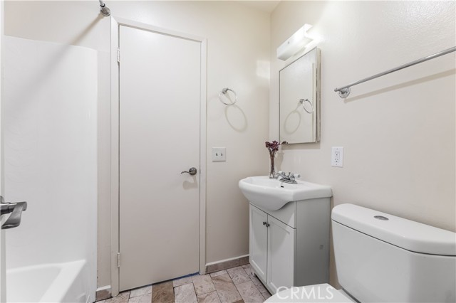 Detail Gallery Image 23 of 33 For 5530 Ackerfield Ave #206,  Long Beach,  CA 90805 - 2 Beds | 1 Baths