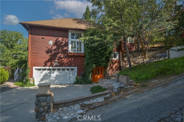 971 Grass Valley, Lake Arrowhead CA: https://media.crmls.org/medias/2bfbbf51-83fa-433c-b513-54324270b5cb.jpg