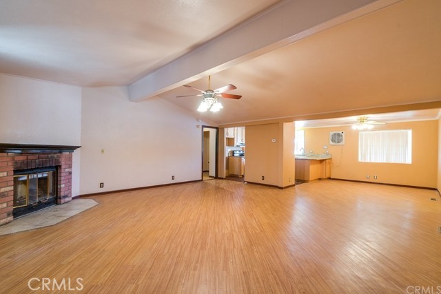 9582 Buttemere Road, Phelan CA: https://media.crmls.org/medias/2bfbe593-b0d2-4283-b329-7db2975261fd.jpg