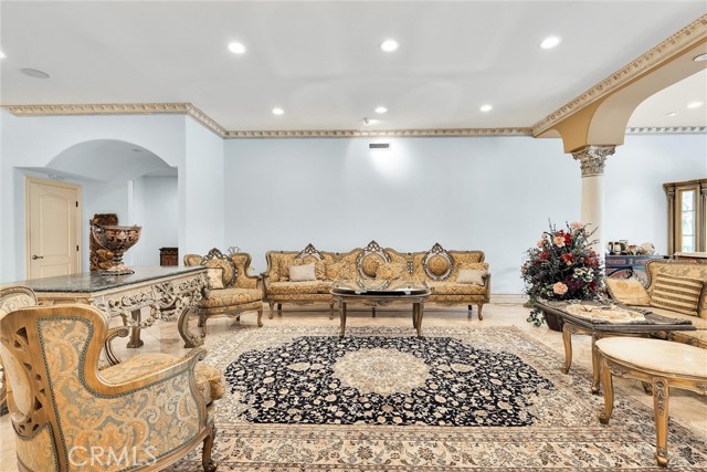 22349 Dolorosa Street, Woodland Hills CA: https://media.crmls.org/medias/2bfc1faf-a251-4203-8778-35fa2687ab78.jpg