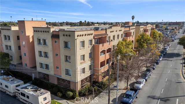 8000 Broadway, Los Angeles, California 90003, ,Multi-Family,For Sale,Broadway,SR25047475