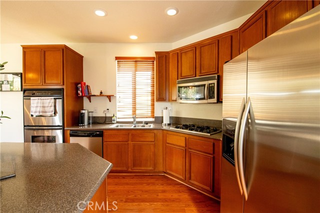 Detail Gallery Image 8 of 48 For 29458 Shannon Ct #89,  Canyon Country,  CA 91387 - 4 Beds | 2/1 Baths