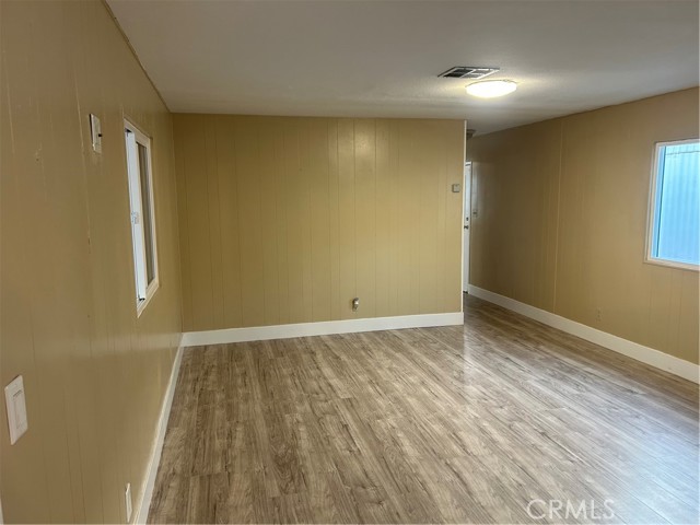 Detail Gallery Image 5 of 25 For 6656 E Rosecrans Ave #N12,  Paramount,  CA 90723 - 1 Beds | 1 Baths