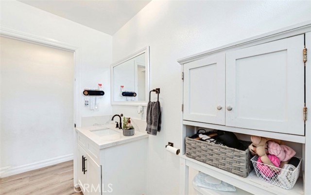 Detail Gallery Image 32 of 38 For 1056 W Gage, Los Angeles,  CA 90044 - 4 Beds | 2 Baths