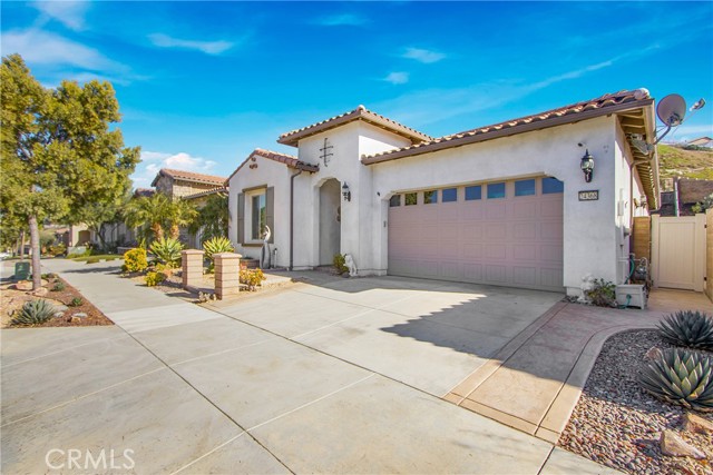 Detail Gallery Image 2 of 45 For 24368 Overlook Dr, Corona,  CA 92883 - 2 Beds | 2 Baths