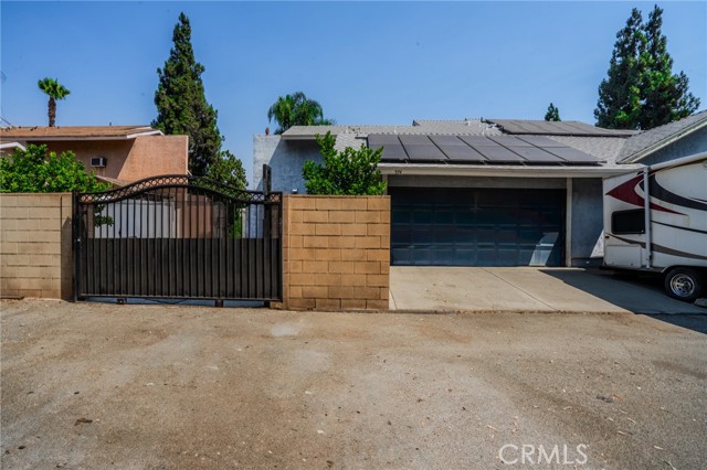 574 E Skylark Drive, Ontario CA: https://media.crmls.org/medias/2bfe1f20-043e-44b8-97a1-9b81283744a2.jpg