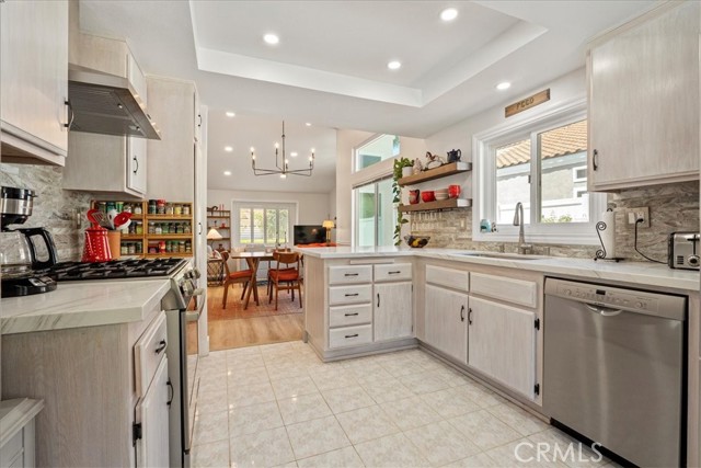 Detail Gallery Image 8 of 33 For 36364 Provence Dr, Murrieta,  CA 92562 - 3 Beds | 2 Baths
