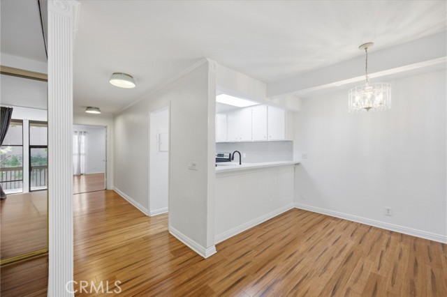 7202 Marina Pacifica S, Long Beach CA: https://media.crmls.org/medias/2bfedb9c-8d3d-4a15-91be-0e07c35f7ac4.jpg