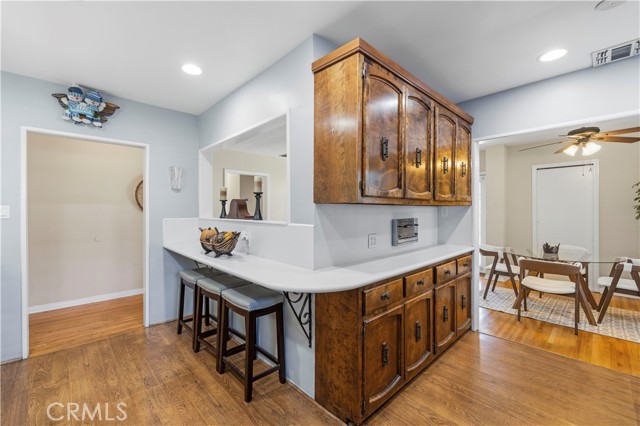 8449 Glencrest Drive photo 10