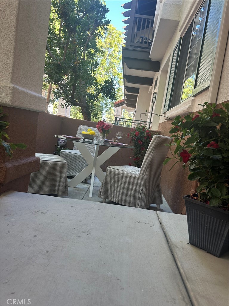 https://media.crmls.org/medias/2c0003fc-60ab-4958-9fe3-992d6a95adb2.jpg?preset=X-Large