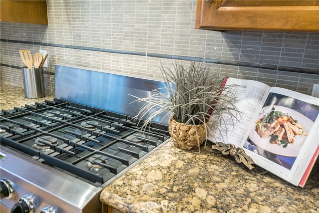 206 Calle Miramar, Redondo Beach, California 90277, 4 Bedrooms Bedrooms, ,3 BathroomsBathrooms,Residential,Sold,Calle Miramar,SB17021229