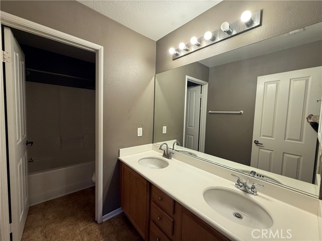 Detail Gallery Image 34 of 34 For 1264 Reisling, Perris,  CA 92571 - 5 Beds | 3 Baths