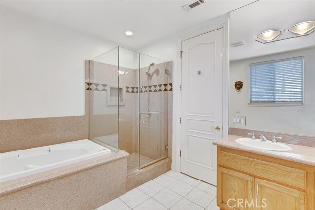 134 E Las Flores Ave, Arcadia CA: https://media.crmls.org/medias/2c011ae0-74e5-49d8-8f6c-f1d585e43641.jpg