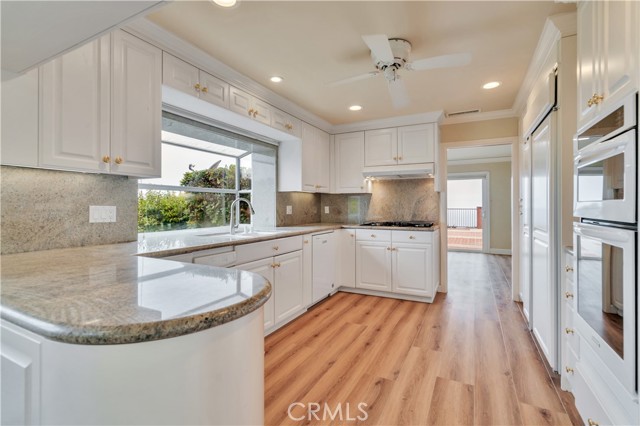 28927 Doverridge Drive, Rancho Palos Verdes CA: https://media.crmls.org/medias/2c02a0b1-464b-45cd-a473-07e594fa26c5.jpg