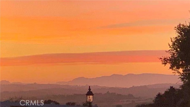 325 Red Oak Way, Arroyo Grande CA: https://media.crmls.org/medias/2c02a56d-de48-4136-b4c4-72442b74d487.jpg